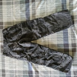 Wrangler fleece lined boys size 8 black camo cargo pants